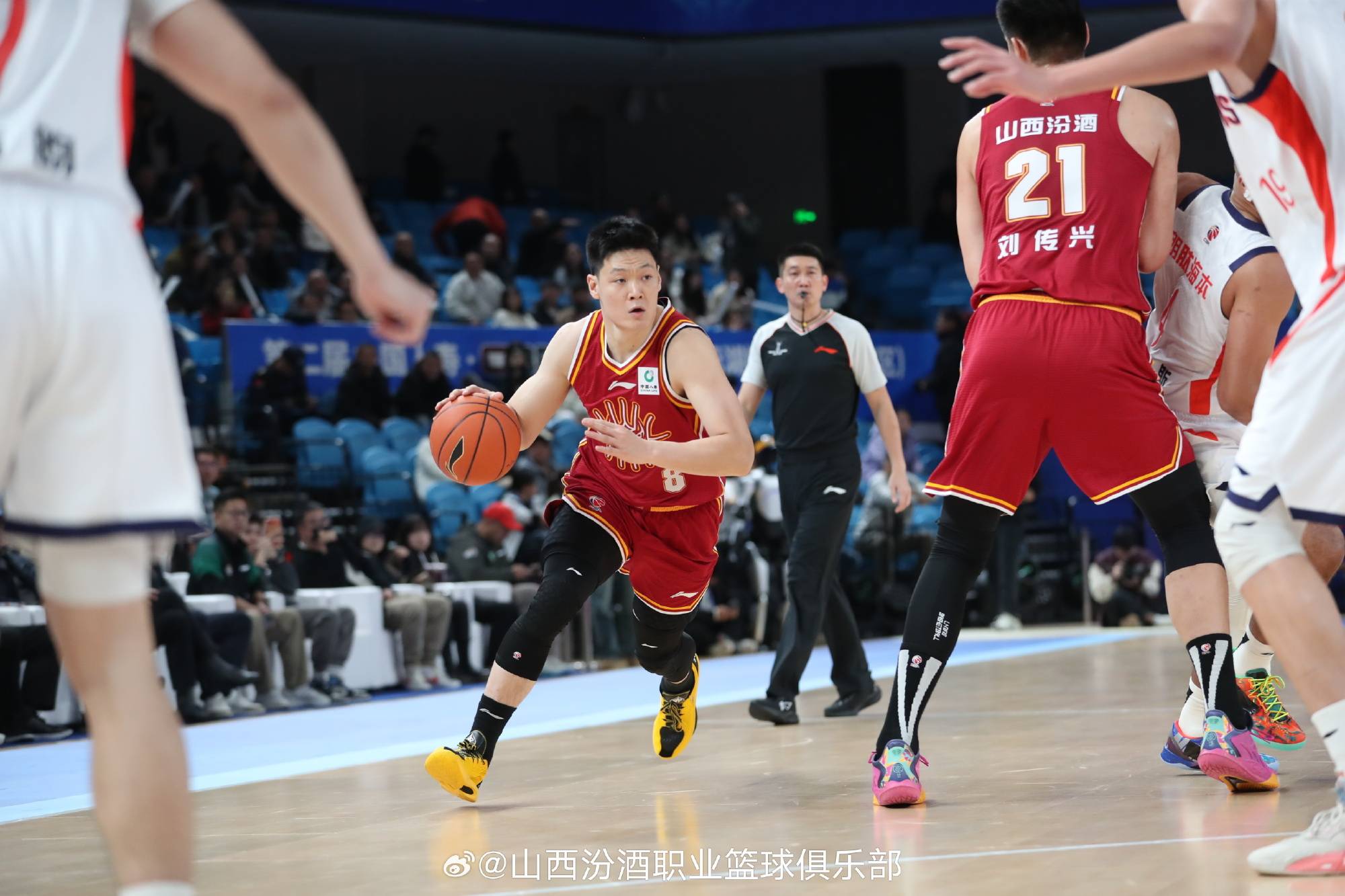 CBA季后赛清晨再迎强敌；新疆广汇战术微调；主帅态度——球迷炸锅；数据趋势出现新变化的简单介绍