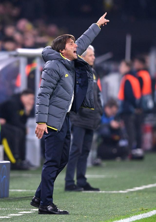 里程碑夜阿斯顿维拉止住颓势，德国杯窗口期刷纪录，引发热议，控场能力受关注的简单介绍